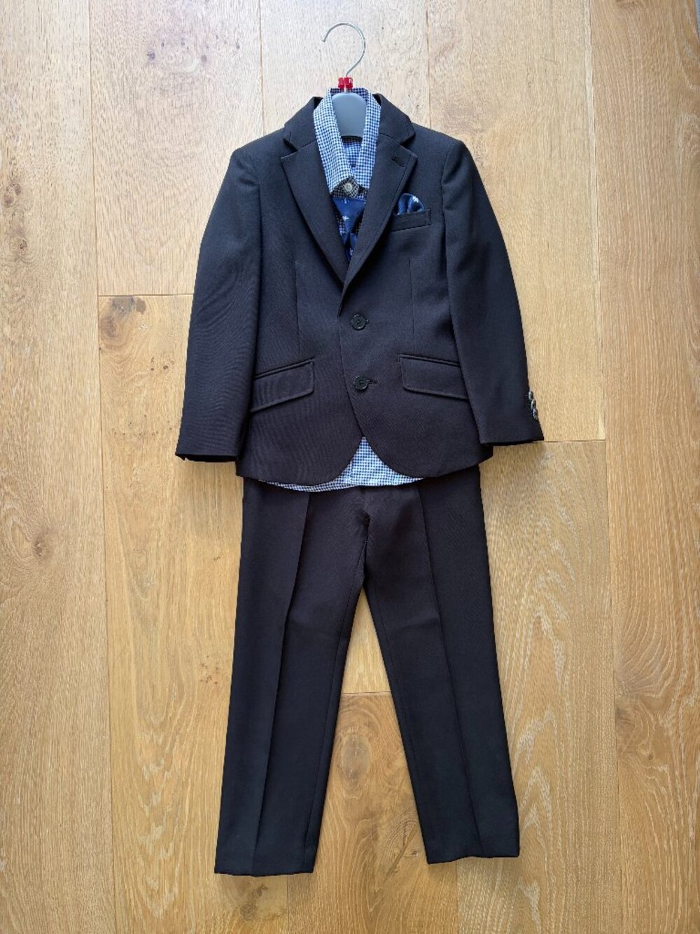 Boys 4-Piece Formal Suit Set - Size: US 4T / 110cm - EUC (Only Worn Once)